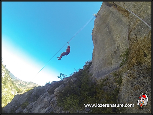 lozere nature canyon montbrun tyrolienne